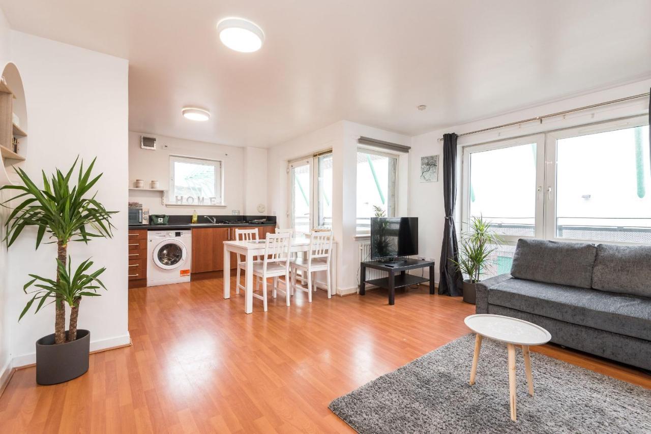 Modern Spacious 3 Bedroom City Centre Apartment - Free Parking - Private Balcony Edynburg Zewnętrze zdjęcie